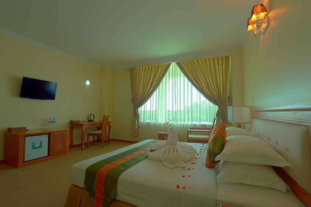 Apex Hotel Naypyidaw Exterior photo