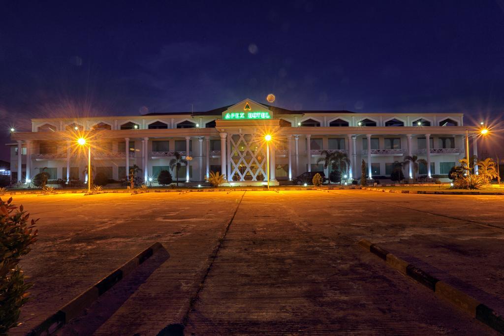 Apex Hotel Naypyidaw Exterior photo