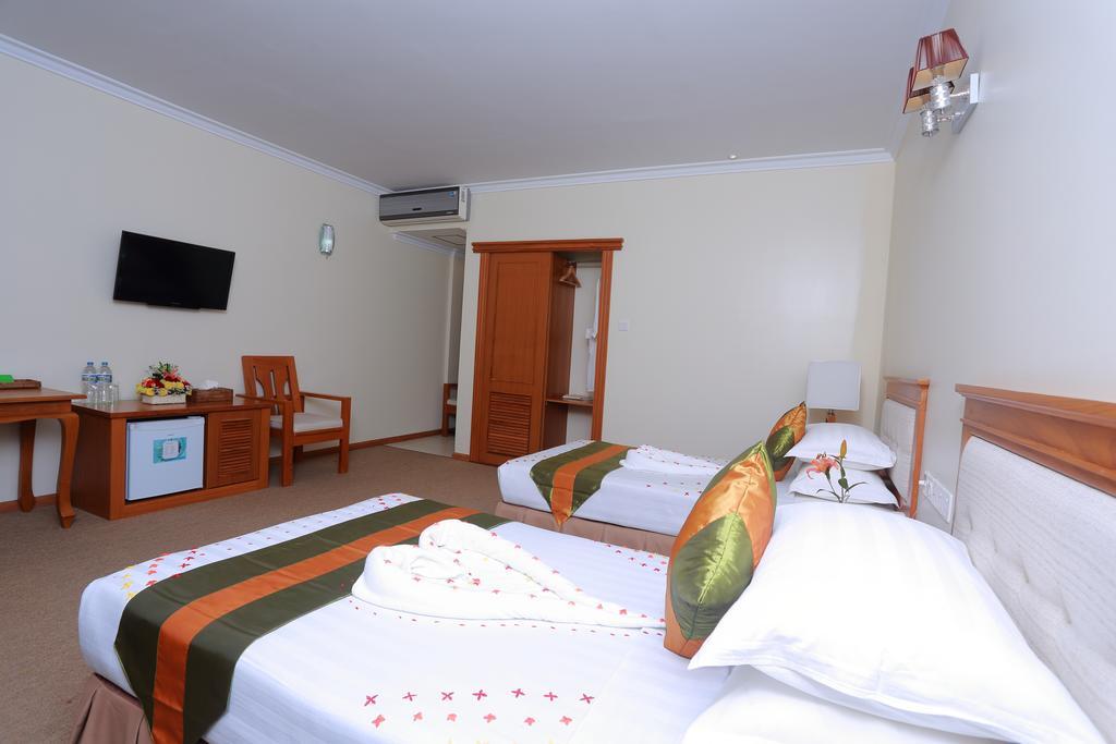Apex Hotel Naypyidaw Room photo