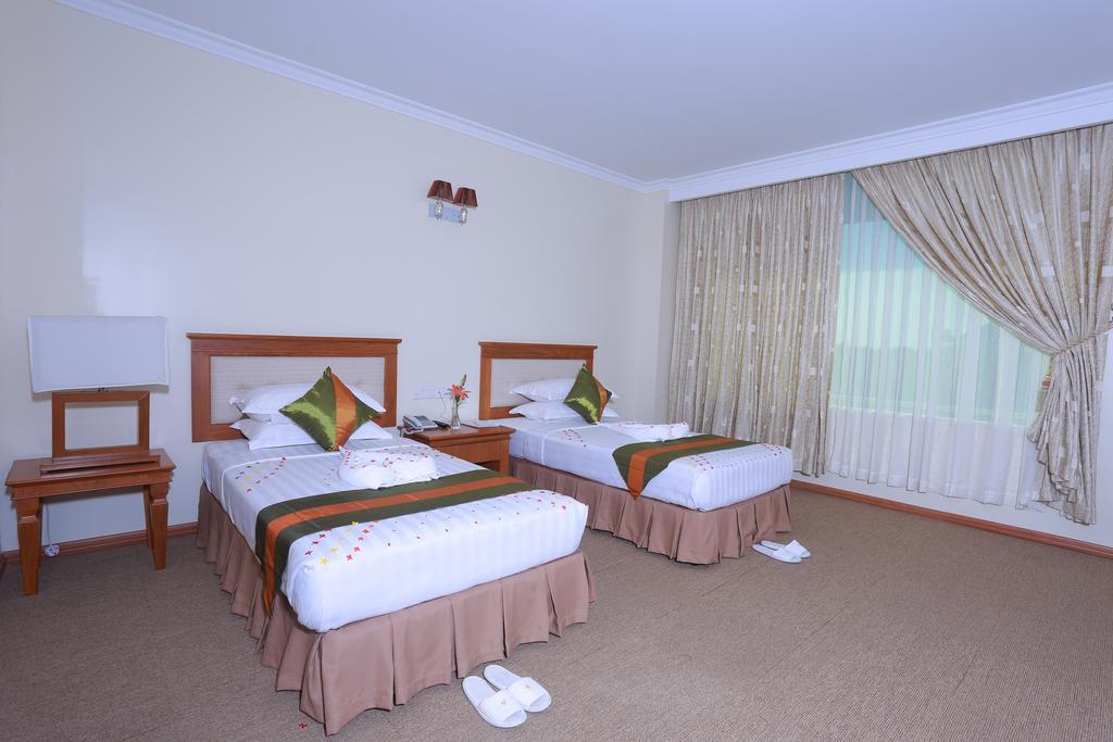 Apex Hotel Naypyidaw Exterior photo