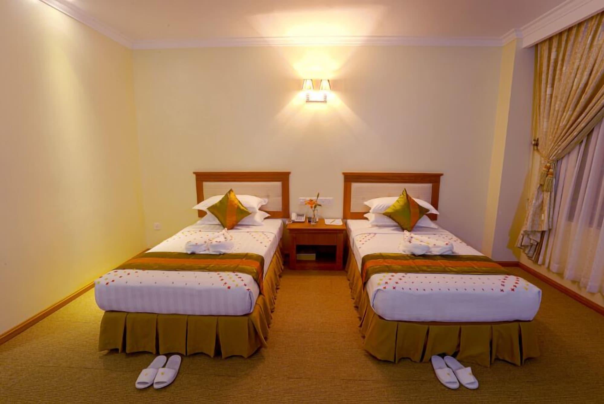 Apex Hotel Naypyidaw Exterior photo