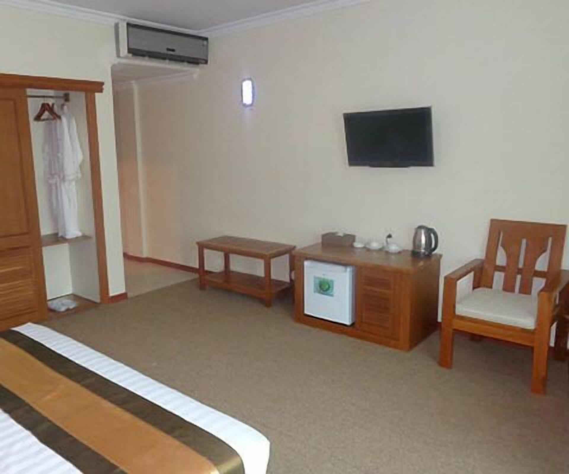 Apex Hotel Naypyidaw Exterior photo